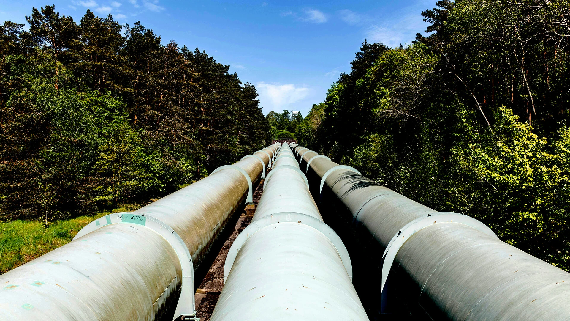 Gas & Oil Pipeline